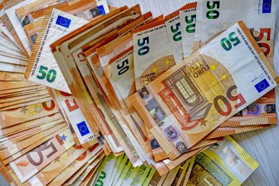 Нацбанк буде опівдні розраховувати довідковий курс євро