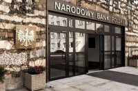 Нацбанки України та Польщі завершили повернення гривні, яку за кордоном обміняли українці