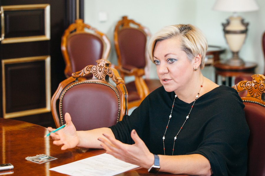Гонтарева: «Без ограничений банковская система просто рухнула бы»