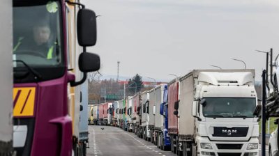 Україна та Єврокомісія продовжили на рік дію «транспортного безвізу»