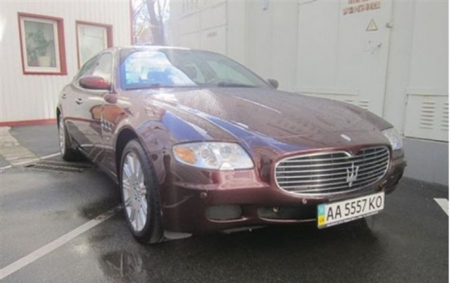 Maserati банка "Надра" продан за 380 тыс. грн