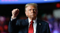 Трамп встановив мита у 30-35% на товари з ЄС, Мексики та Канади