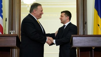 Зеленский хочет получить от США новые кредитные гарантии