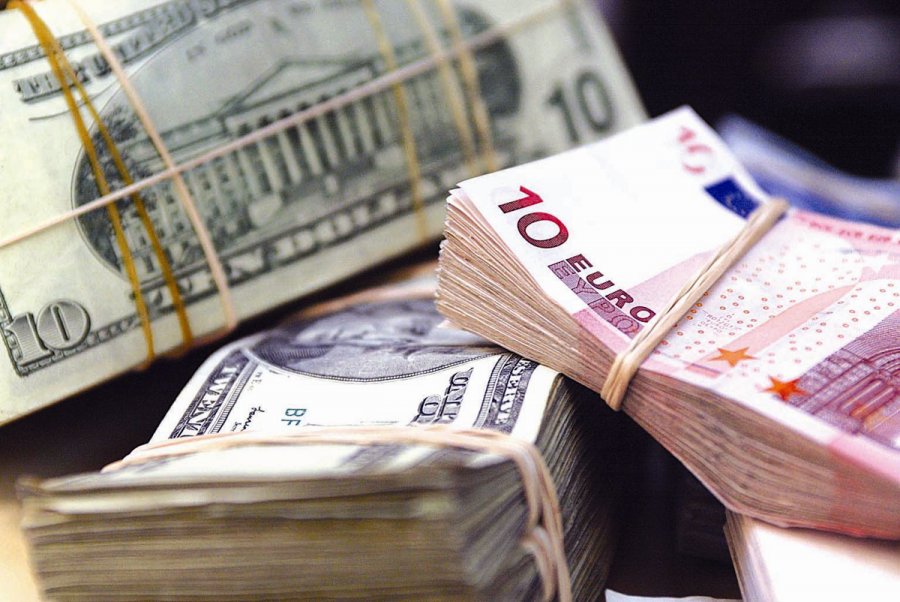 НБУ скупил на рынке $1,45 млрд
