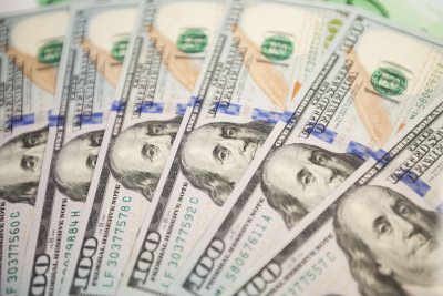 Нацбанк купил почти $200 млн на межбанке