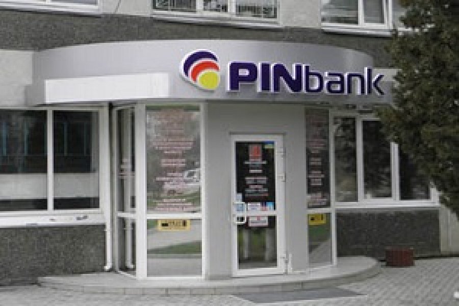 АМКУ разрешил россиянину получить контроль над PINbank