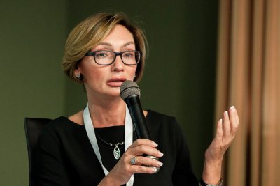 Рожкова просит силовиков выяснить, кто ее прослушивает