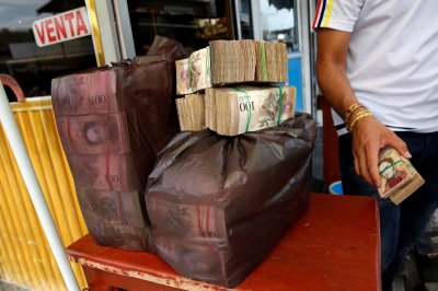 Инфляция в Венесуэле установила новый «рекорд»