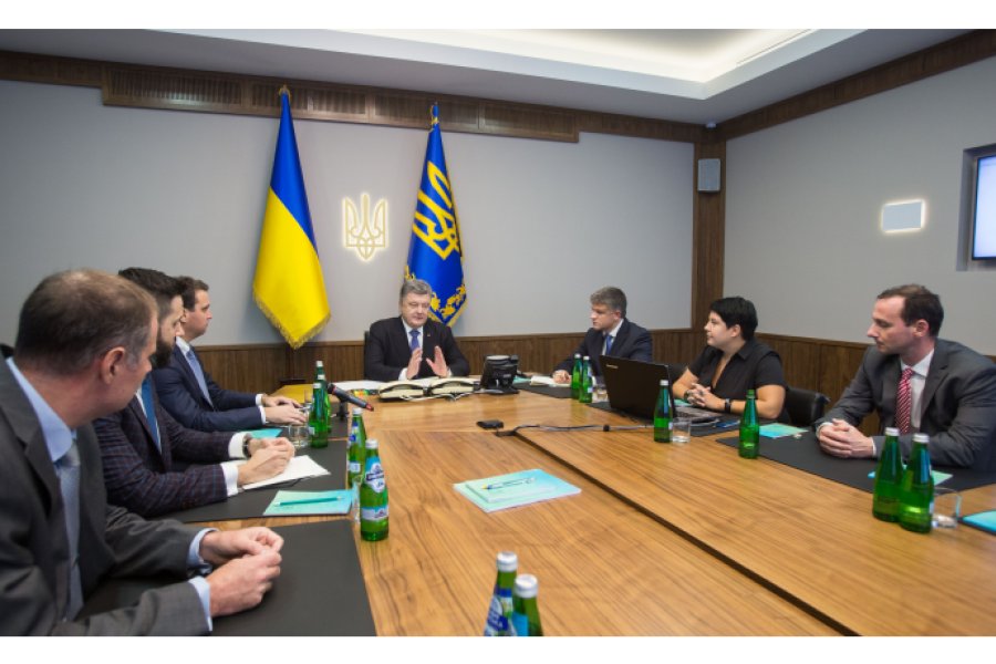 Президент подписал поправки в закон о госзакупках