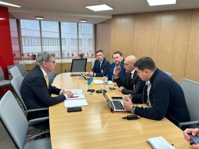 Делегація НБУ зустрілася з МВФ у Вашингтоні
