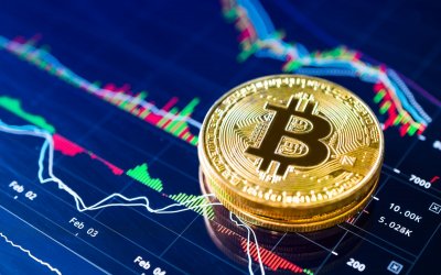 Bitcon пробил планку $10000 и стремительно дорожает