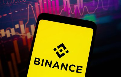 Binance припиняє підтримку російського рубля